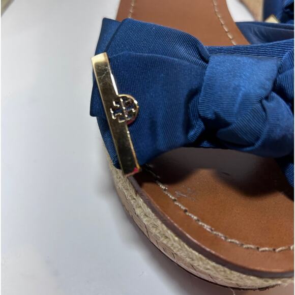 Tory Burch Sandals Wedge Slides Navy Blue Logo Bow Ribbon Size 8.5 - Picture 3 of 14